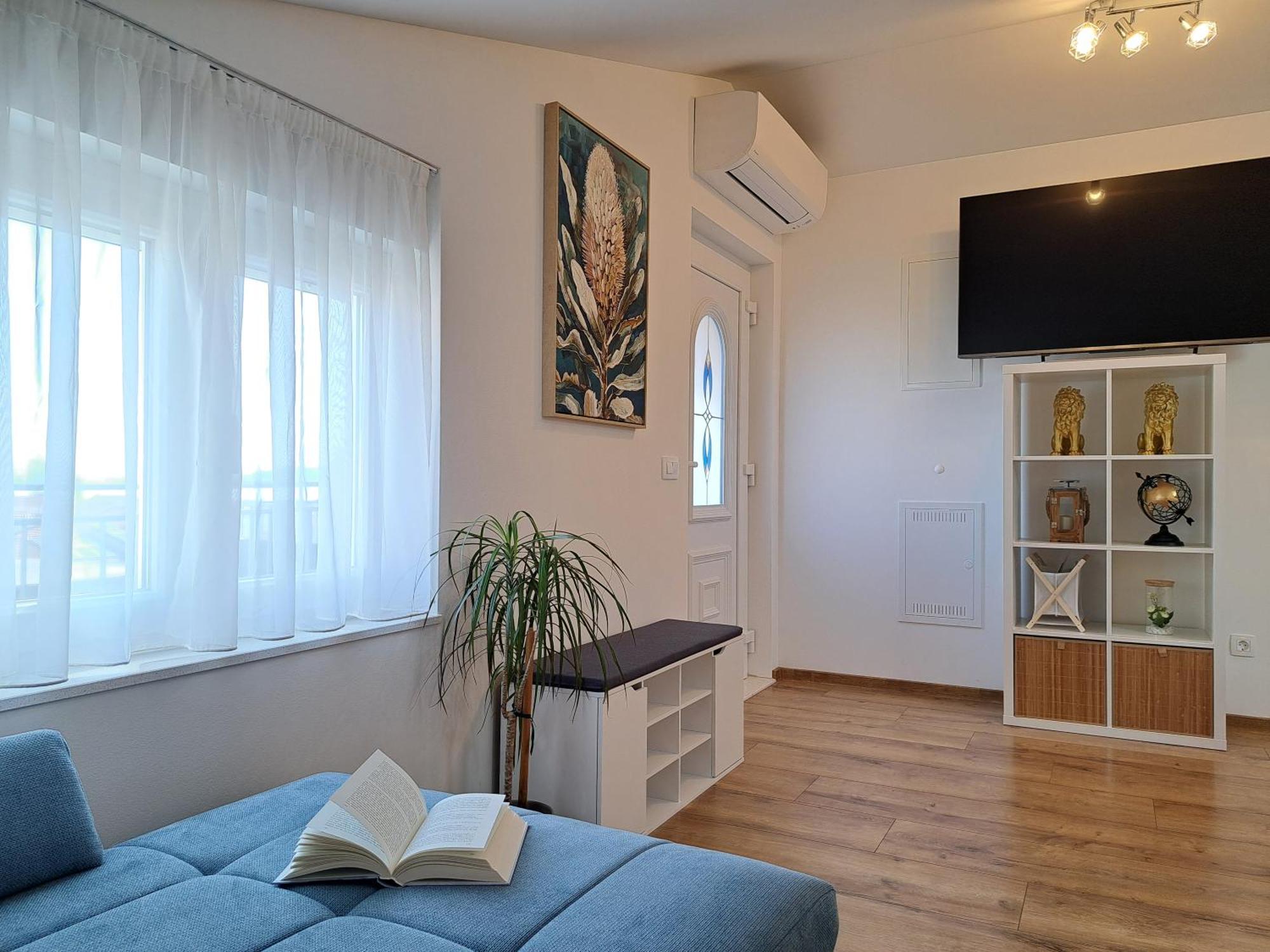 Apartments Jimmi Каштела Экстерьер фото